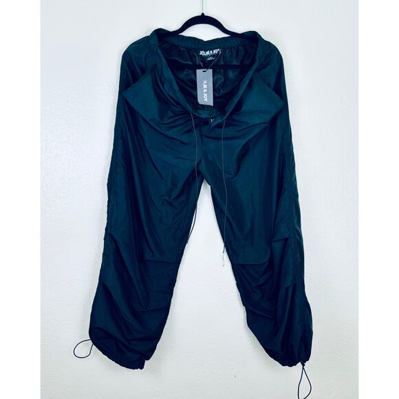 Jolie & Joy Womens Parachute Pants Size Large NWT Black Gorpcore Urban - Picture 1 of 8